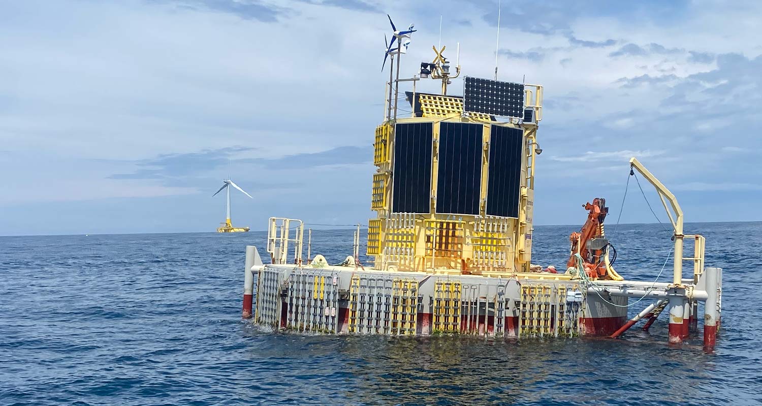 Plataforma en el mar